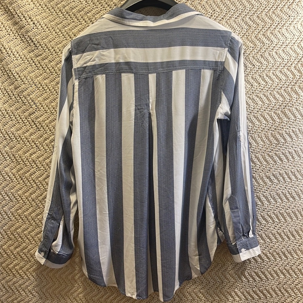 Velvet Heart Blue and White striped Button Up - Picture 5 of 5